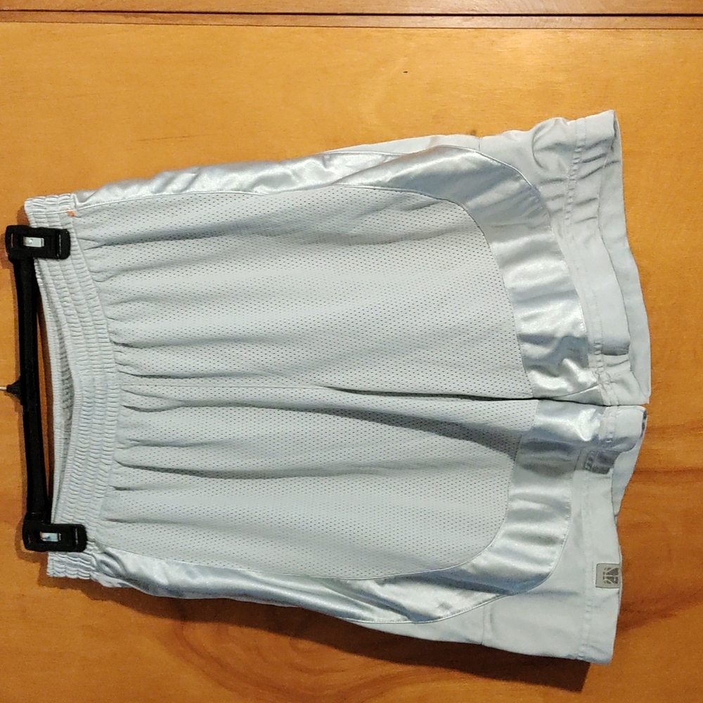 ✨Nike men's size medium gray basketball shorts - Picture 1 of 6